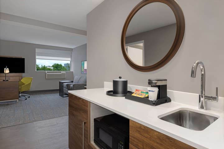Hampton Inn & Suites by Hilton Toronto Downtown