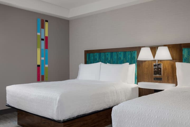 Hampton Inn & Suites by Hilton Toronto Downtown