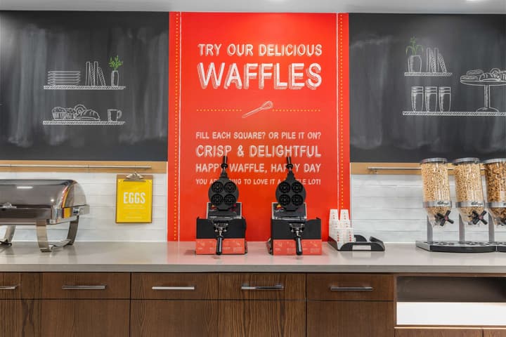 Hampton Inn & Suites by Hilton Toronto Downtown