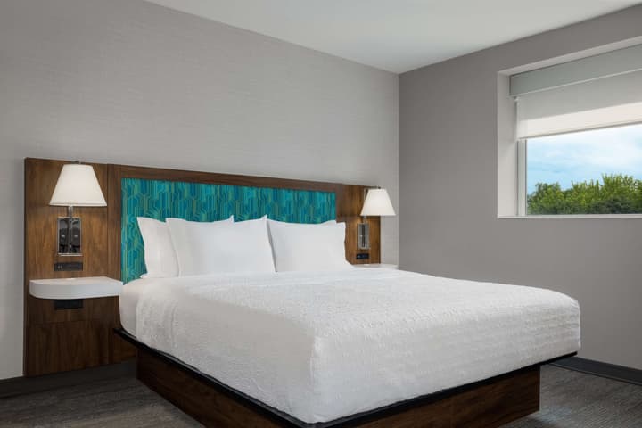 Hampton Inn & Suites by Hilton Toronto Downtown