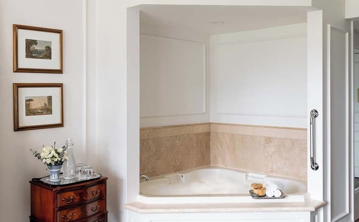 Wedgewood Hotel & Spa