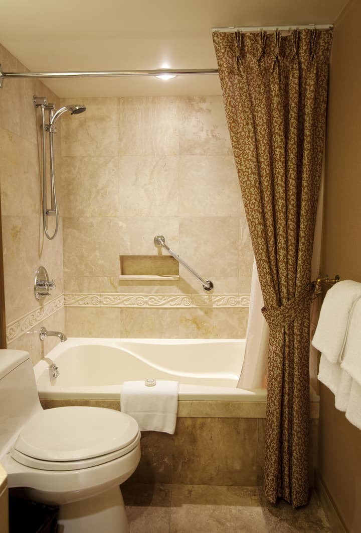 Wedgewood Hotel & Spa