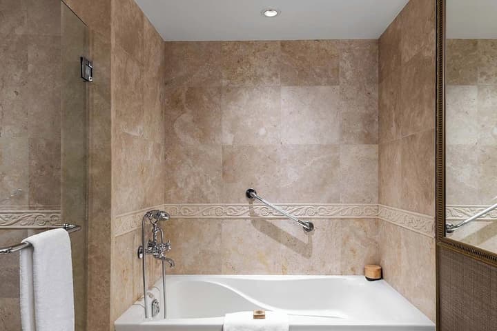 Wedgewood Hotel & Spa