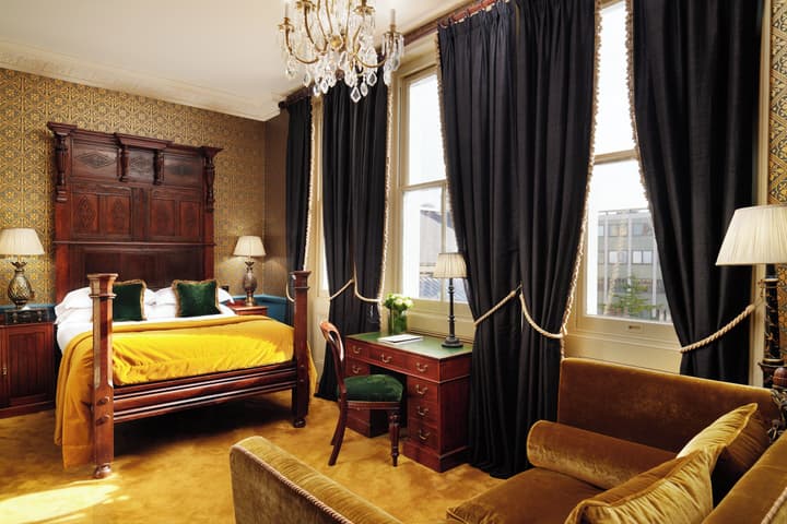 The Gore London – Starhotels Collezione
