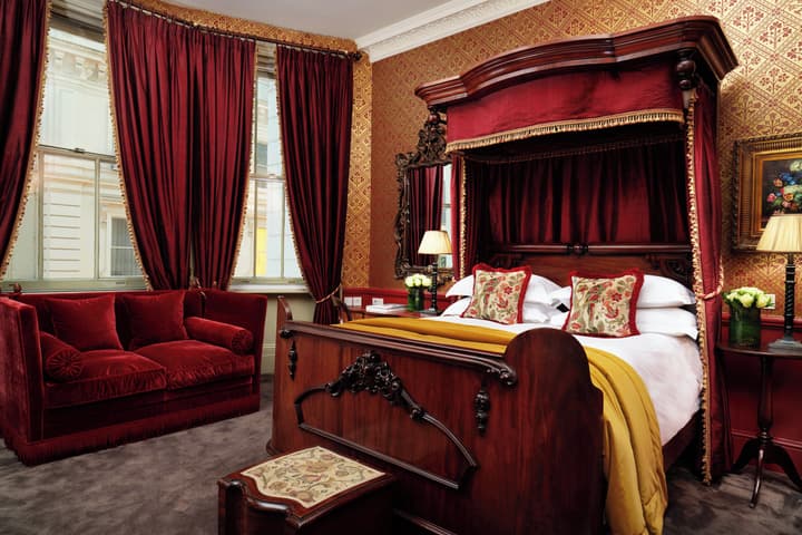 The Gore London – Starhotels Collezione