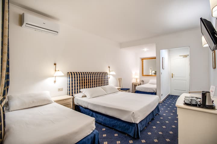 Napoleon Hotel