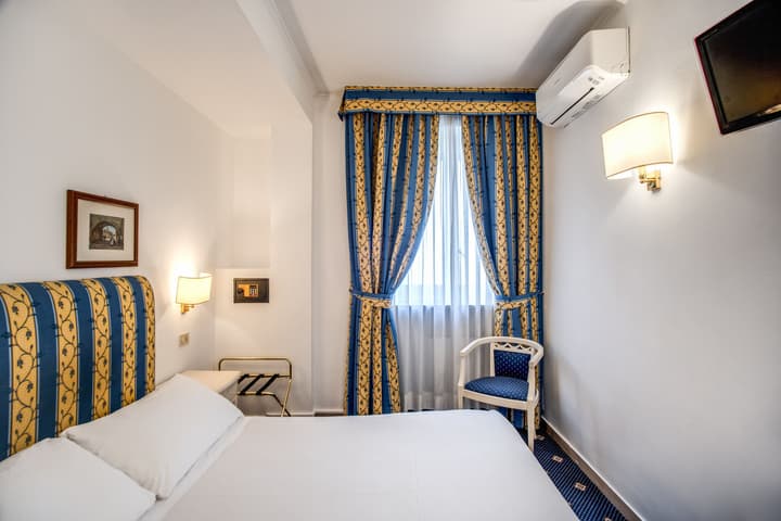 Napoleon Hotel