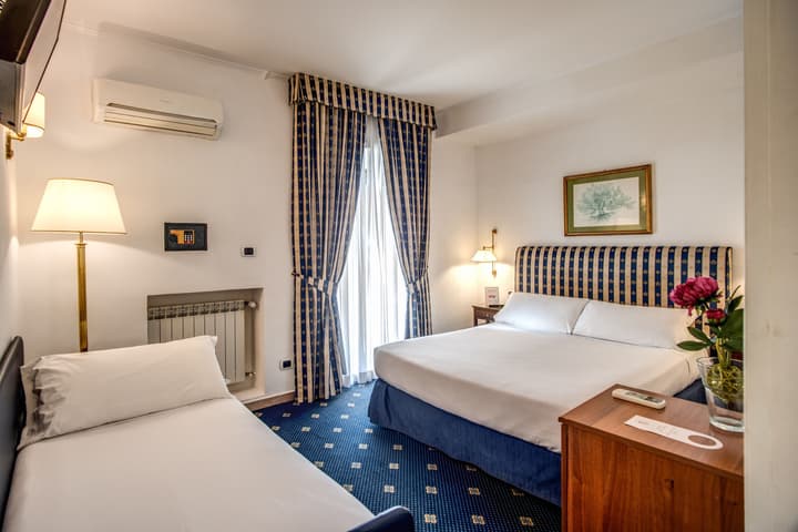 Napoleon Hotel