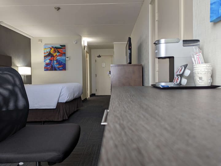 Best Western Plus Toronto Airport Hotel