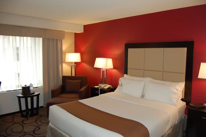 Holiday Inn Montréal Centre-Ville Downtown by IHG