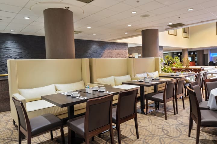 Holiday Inn Montréal Centre-Ville Downtown by IHG