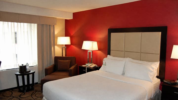 Holiday Inn Montréal Centre-Ville Downtown by IHG