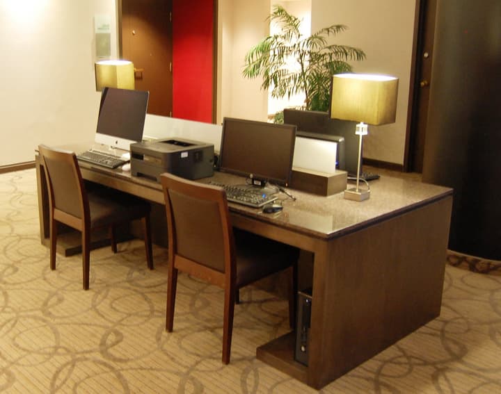 Holiday Inn Montréal Centre-Ville Downtown by IHG
