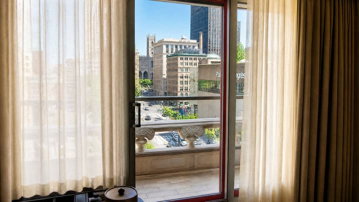Holiday Inn Montréal Centre-Ville Downtown by IHG
