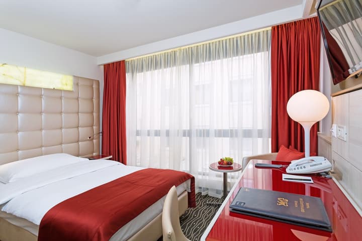 St Gotthard Hotel