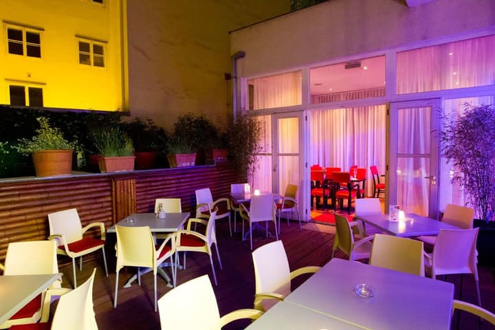 Hotel Boltzmann