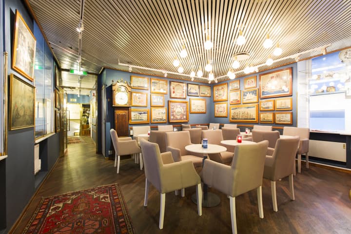 Lord Nelson Hotel