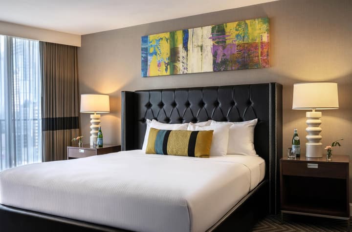 Warwick Seattle