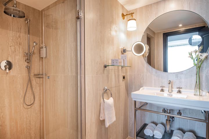Hotel Barsey by Warwick