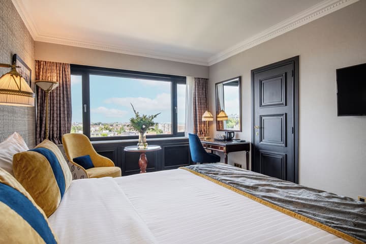 Hotel Barsey by Warwick