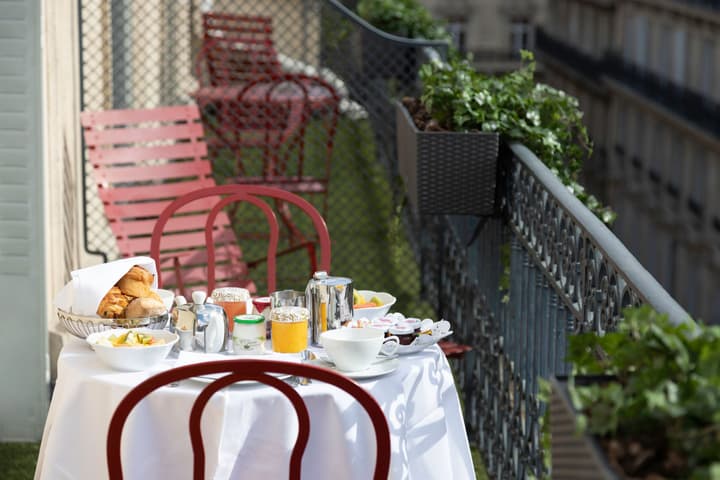 Hôtel Bradford Elysées – Astotel