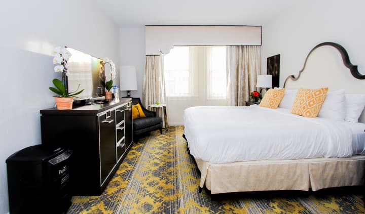 The Churchill Hotel near Embassy Row