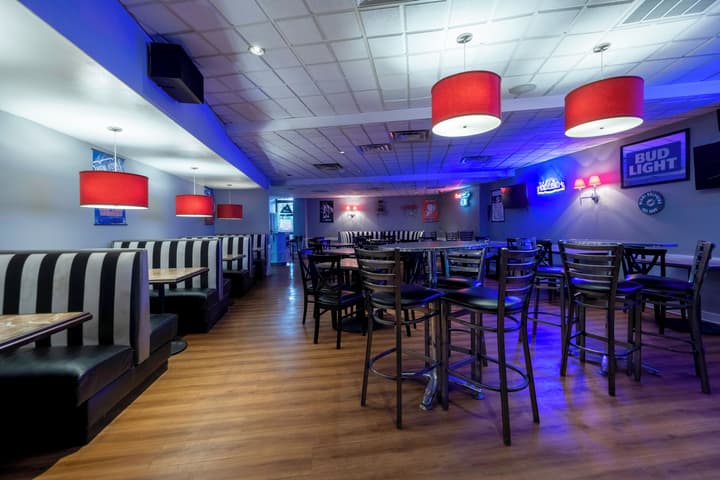 Red Roof Inn PLUS+ Woodbridge - Carteret