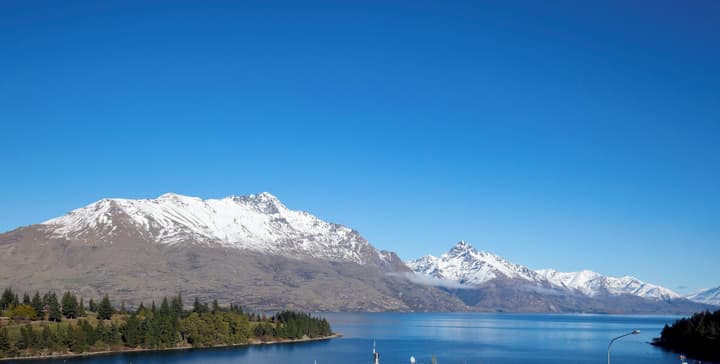 Copthorne Hotel and Apartments Queenstown Lakeview