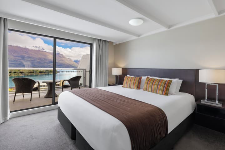 Copthorne Hotel and Apartments Queenstown Lakeview