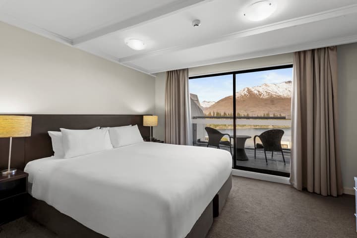 Copthorne Hotel and Apartments Queenstown Lakeview
