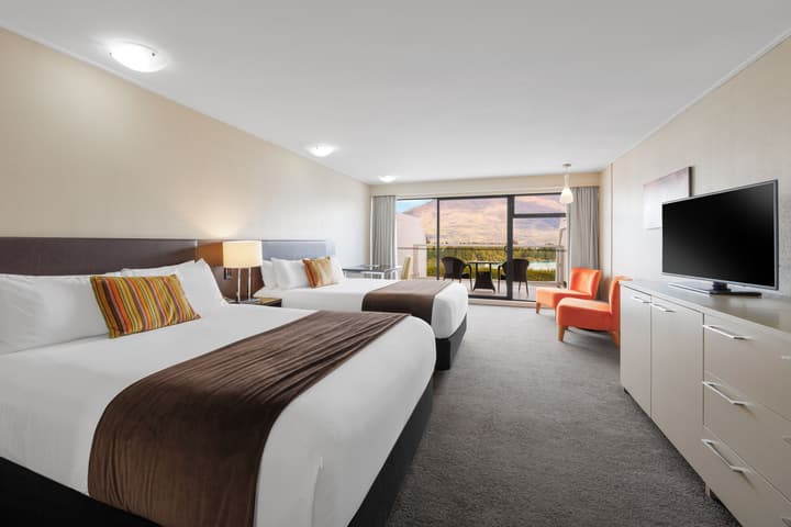 Copthorne Hotel and Apartments Queenstown Lakeview