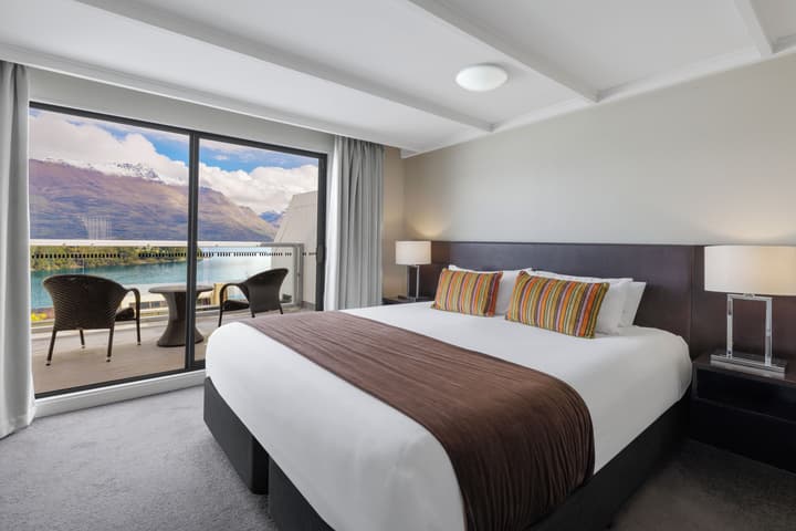 Copthorne Hotel and Apartments Queenstown Lakeview