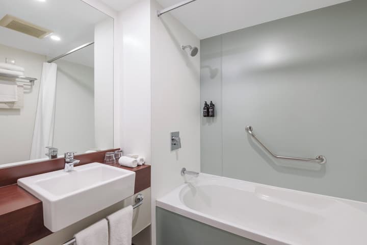Copthorne Hotel and Apartments Queenstown Lakeview