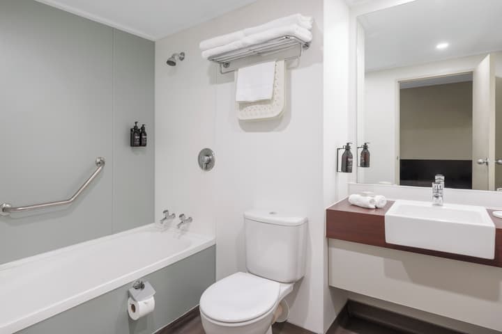 Copthorne Hotel and Apartments Queenstown Lakeview
