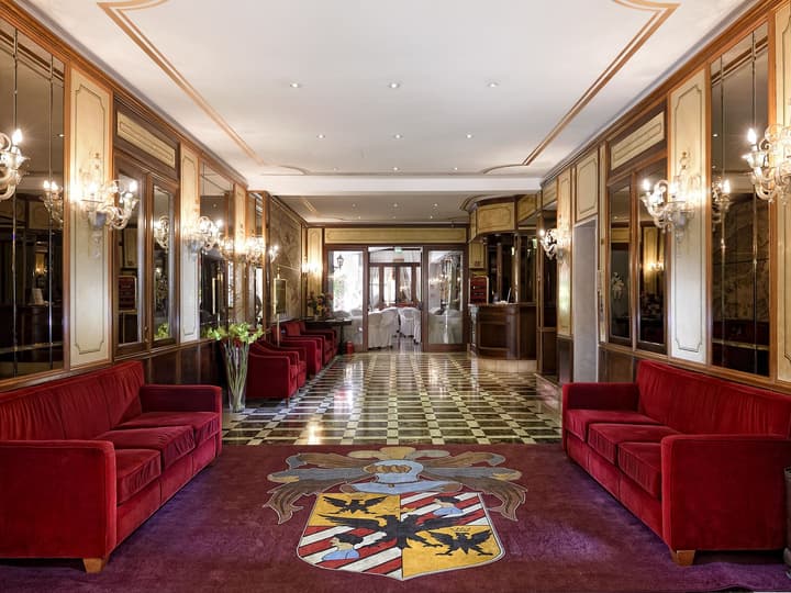Amadeus Hotel