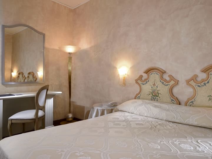 Amadeus Hotel