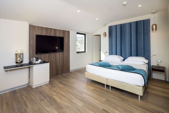 Best Western Plus City Hotel