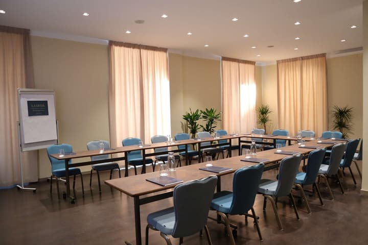 Best Western Plus City Hotel