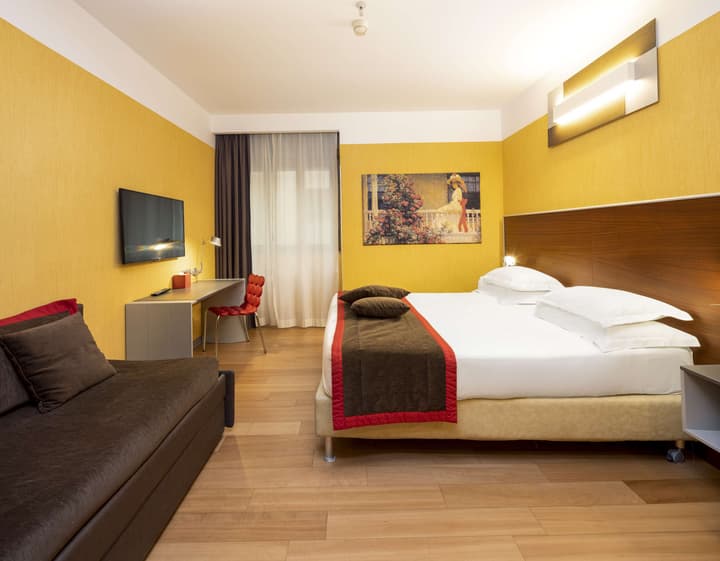 Best Western Plus City Hotel