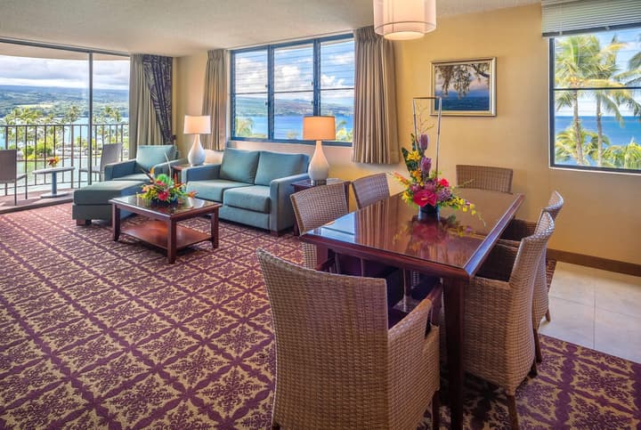 Hilo Hawaiian Hotel, Trademark Collection by Wyndham