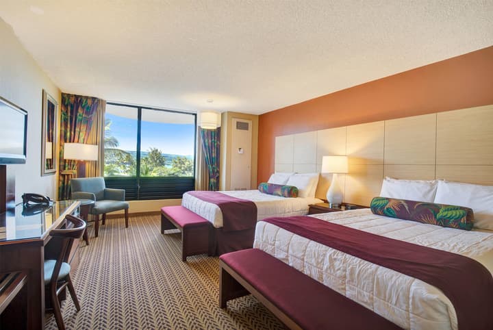 Hilo Hawaiian Hotel, Trademark Collection by Wyndham