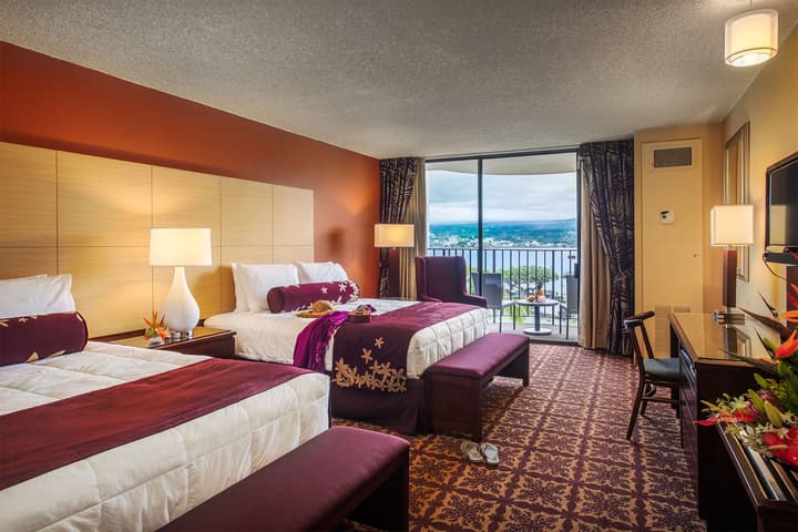 Hilo Hawaiian Hotel, Trademark Collection by Wyndham