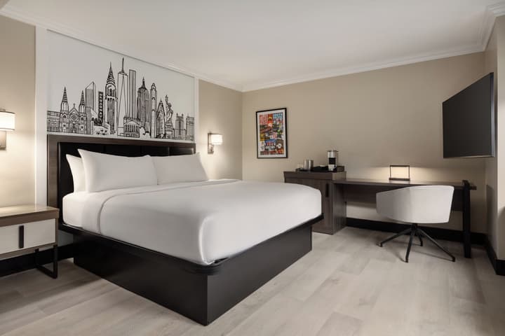 Crowne Plaza Manhattan Times Square by IHG