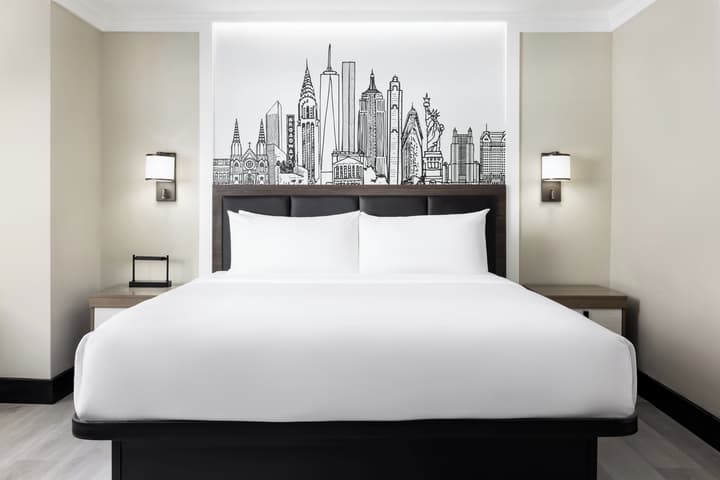 Crowne Plaza Manhattan Times Square by IHG
