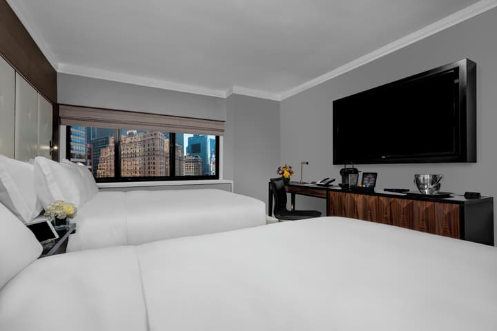 Crowne Plaza Manhattan Times Square by IHG
