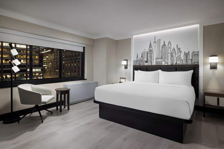 Crowne Plaza Manhattan Times Square by IHG