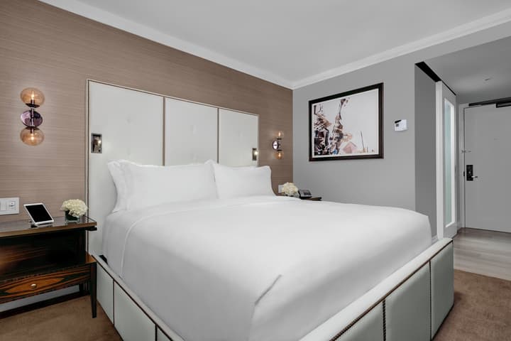 Crowne Plaza Manhattan Times Square by IHG