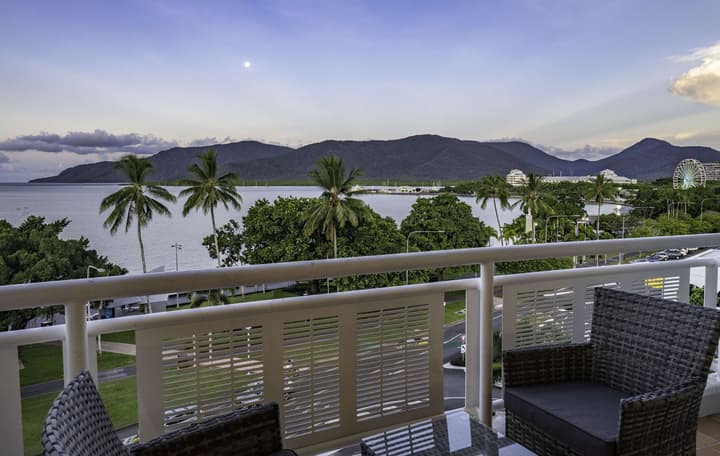 DoubleTree by Hilton Hotel Cairns