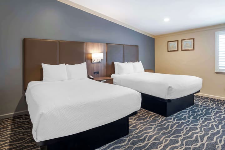Best Western Plus Hill House