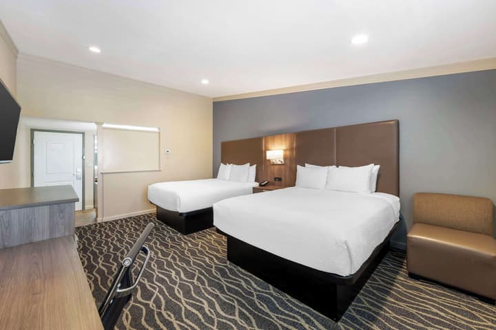Best Western Plus Hill House